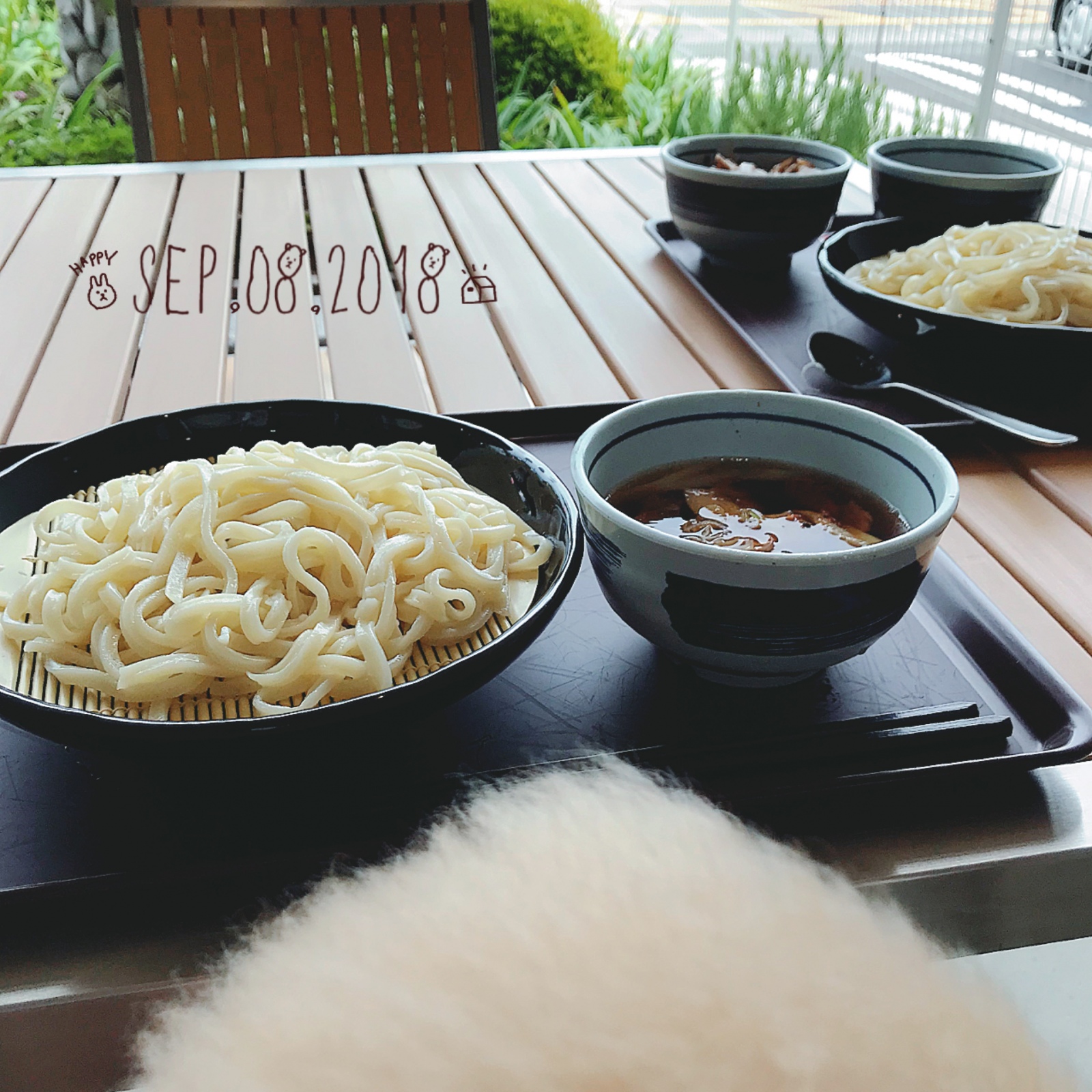 �y�j�����`